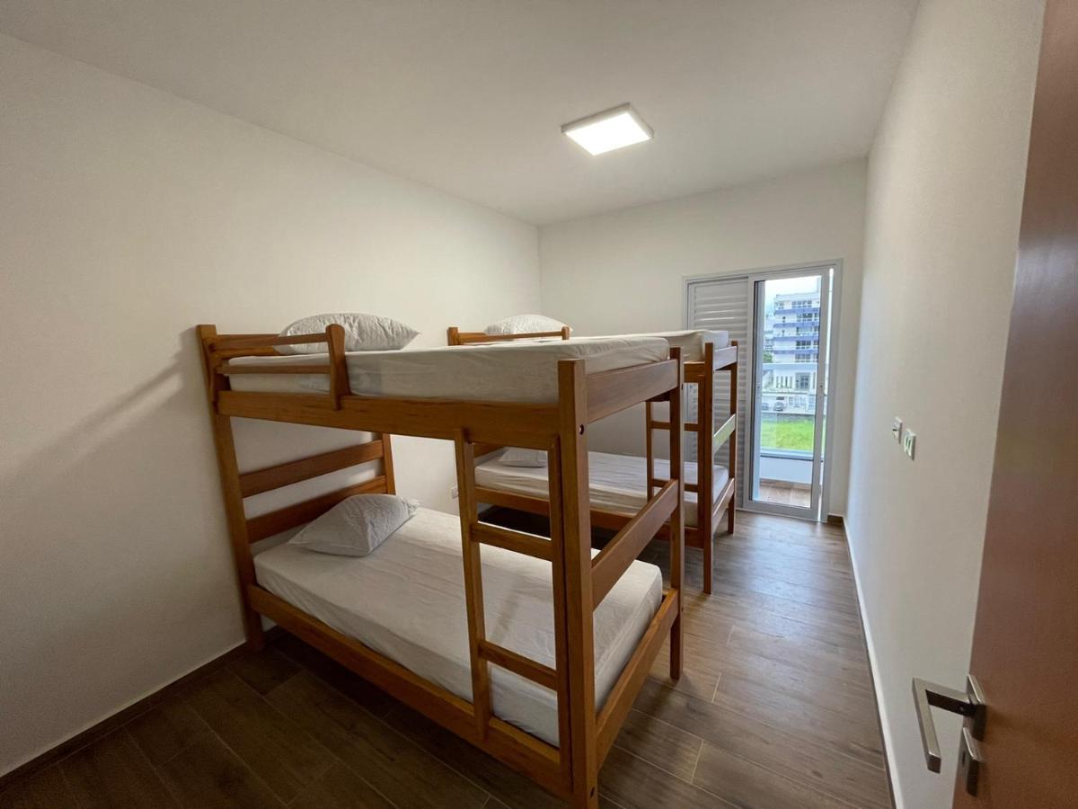 Апартаменти Apartamento Com Piscina No Centro Убатуба Екстер'єр фото