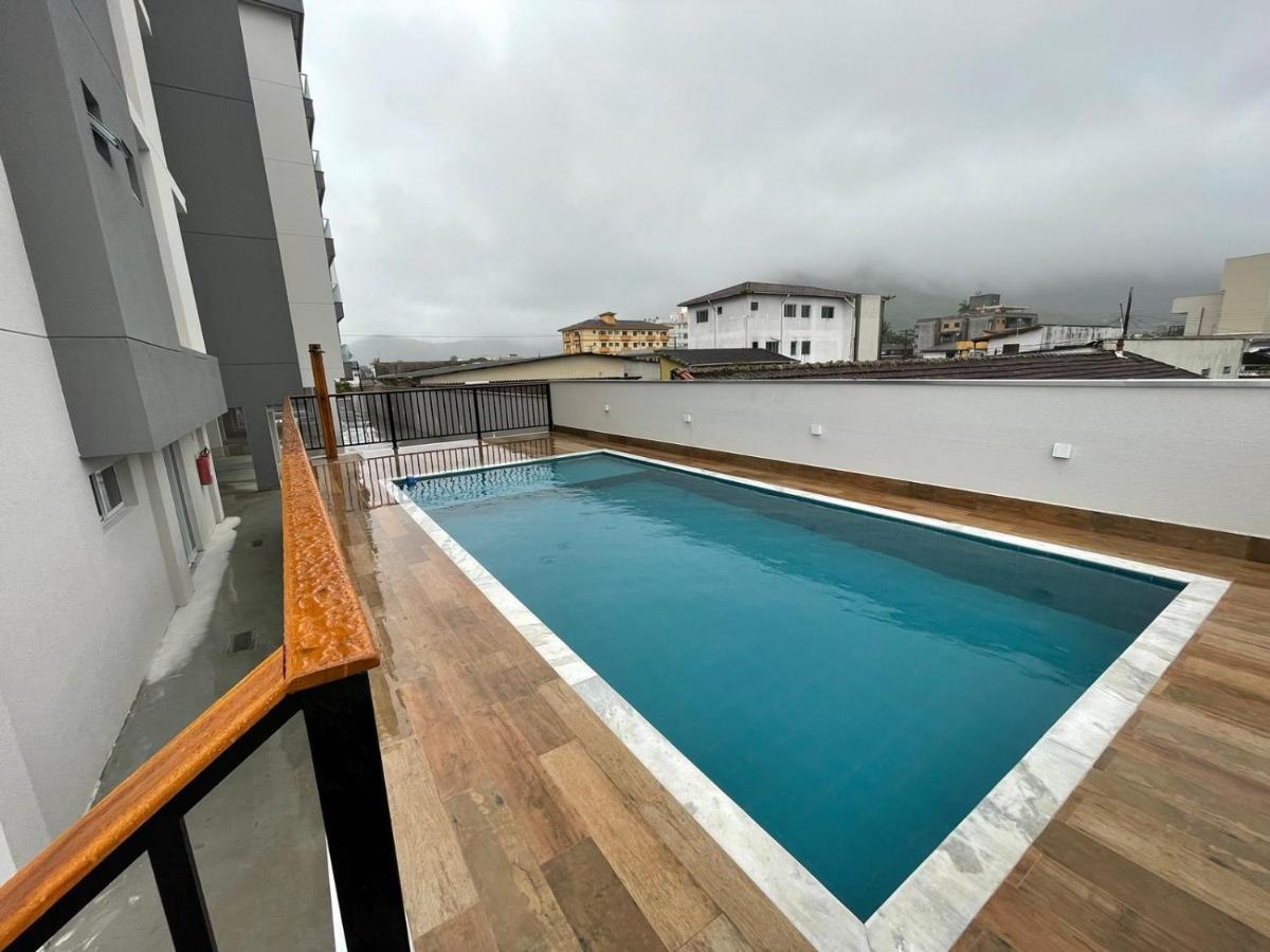 Апартаменти Apartamento Com Piscina No Centro Убатуба Екстер'єр фото