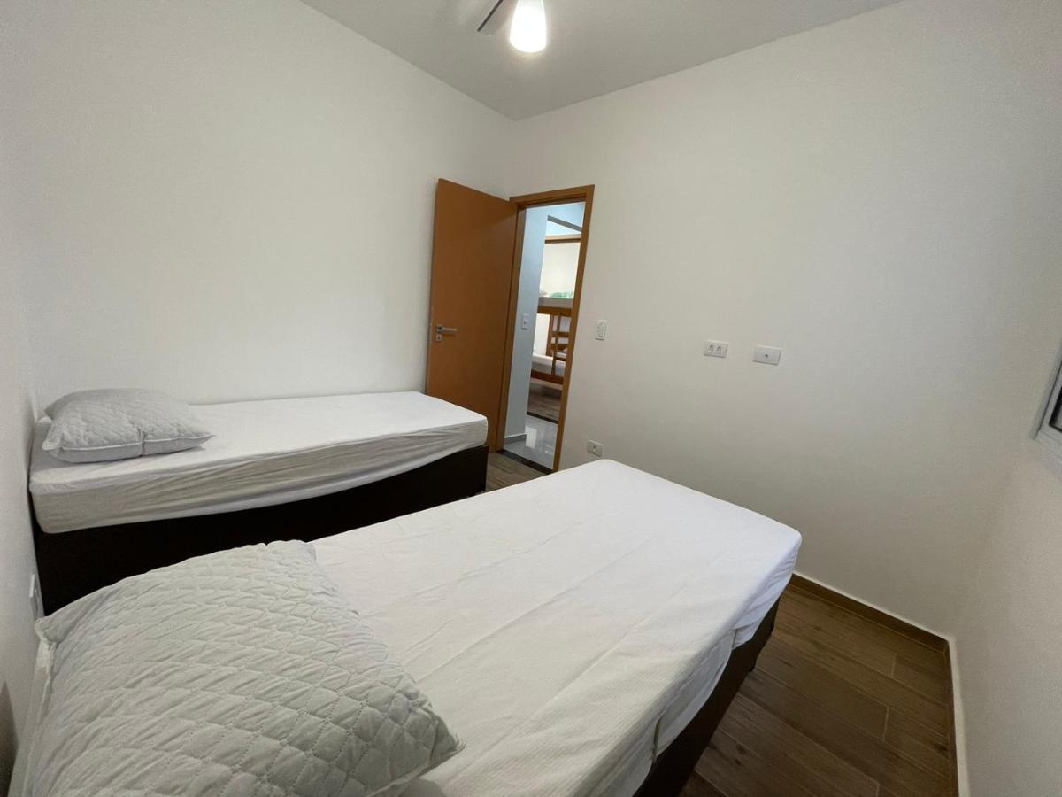 Апартаменти Apartamento Com Piscina No Centro Убатуба Екстер'єр фото