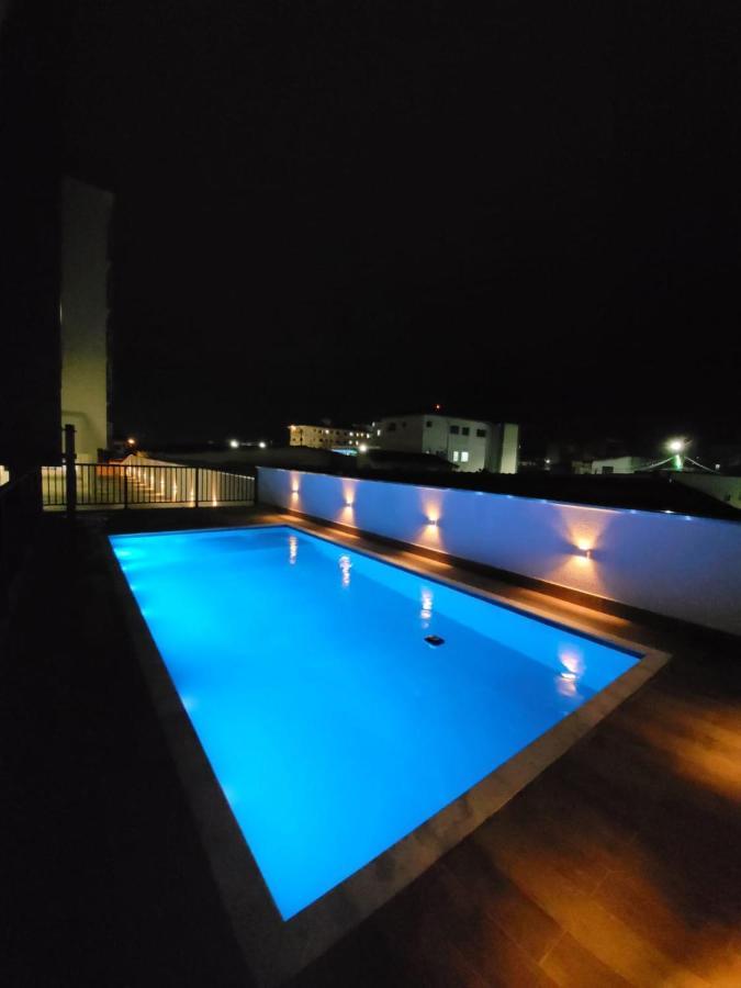 Апартаменти Apartamento Com Piscina No Centro Убатуба Екстер'єр фото